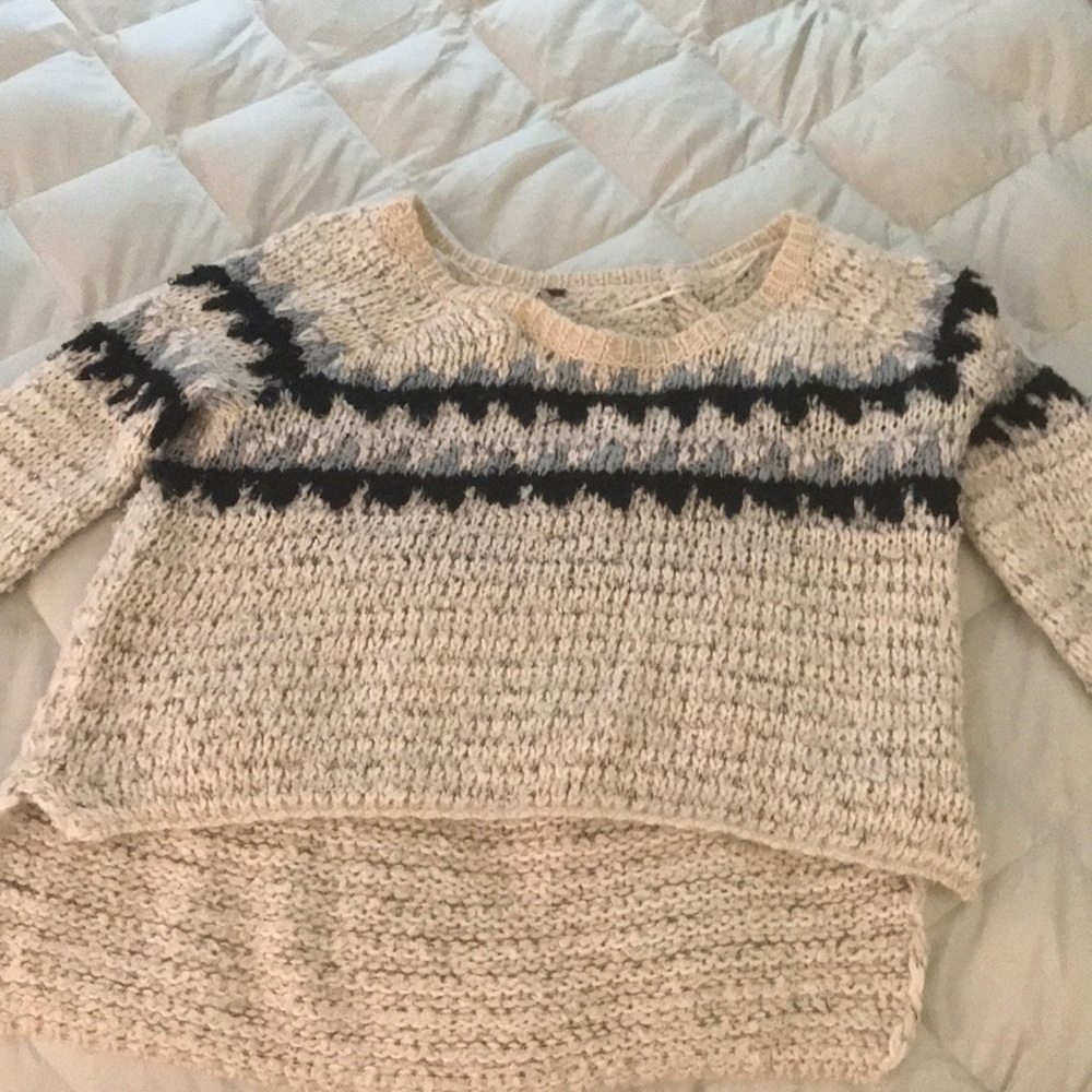 Free People Sweater Size Medium!